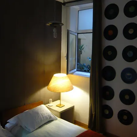 Alves Torgo 14 * Lisbona